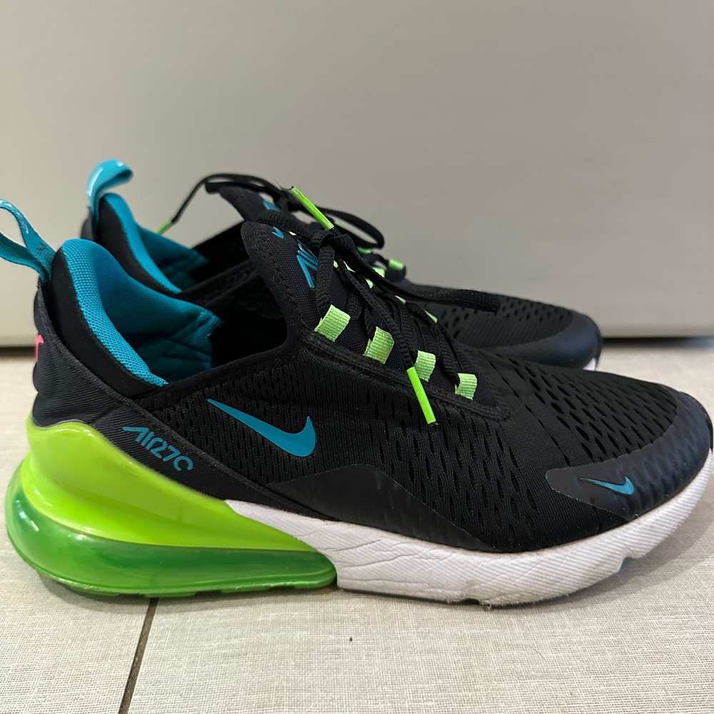MENS NIKE AIRMAX 270 * SIZE 10 * BLACK GREEN STRIKE